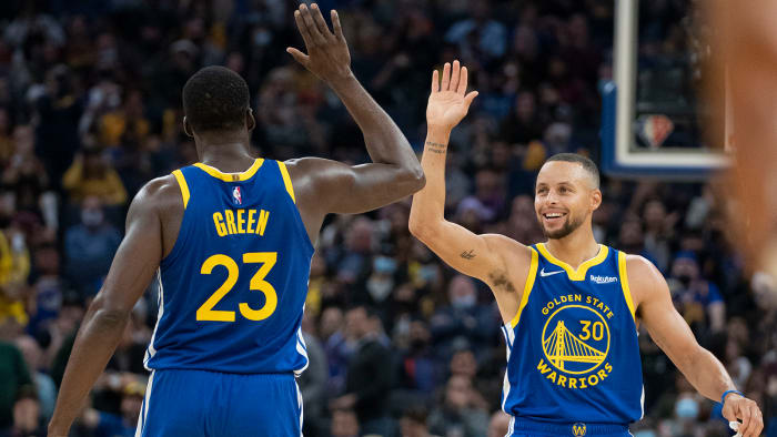 Draymond Green and Stephen Curry celebrate